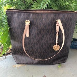 Michael Kors tote